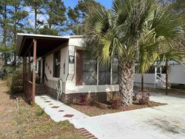 105 Crooked Island Circle