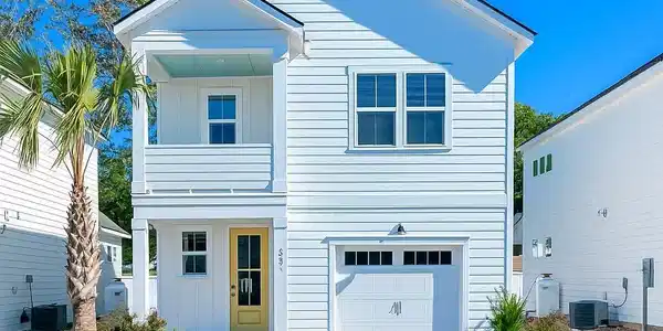 2444 Hillbourne Loop