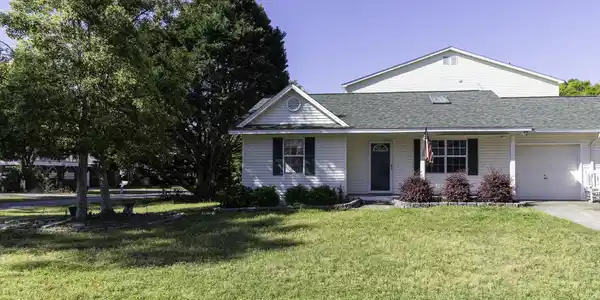 409 5th Ave. S