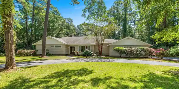 1762 Cliffwood Dr.