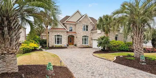 605 Sea Island Way