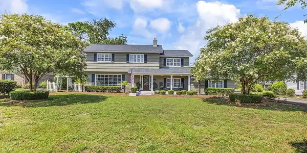 5803 Longleaf Dr.