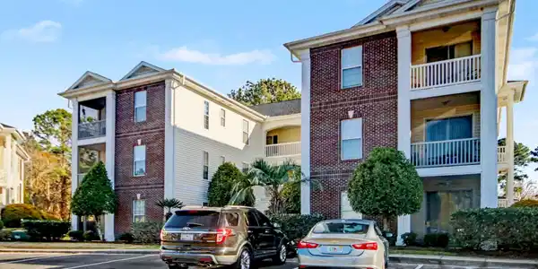 488 River Oaks Dr.