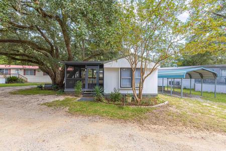 327 Ross Ln.