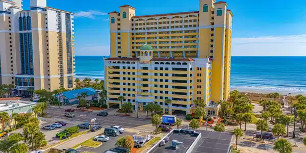 2000 N Ocean Blvd.