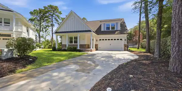 2809 Ships Wheel Dr.