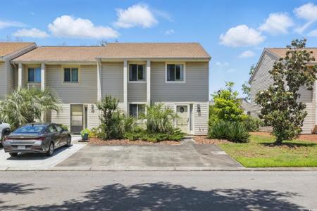 951 Plantation Dr.