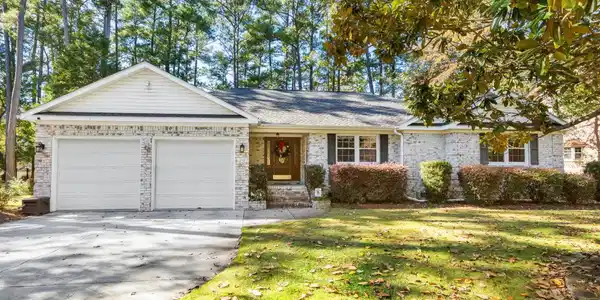 1239 Links Rd.