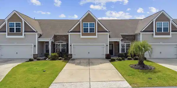 136 Parmelee Dr.