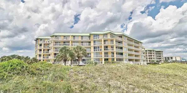 125 South Dunes Dr.