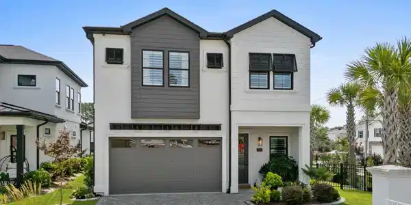 6702 Ocean Breeze Loop