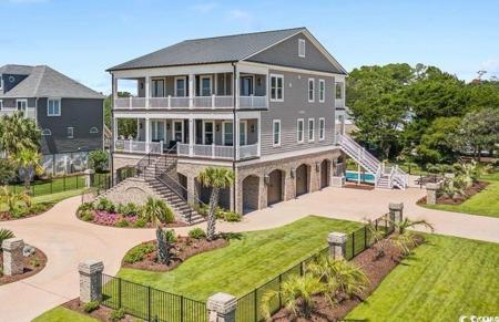 805 North Ocean Blvd.