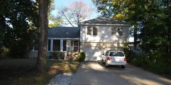 1014 S Cedar Dr.