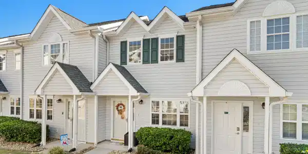 618 3rd Ave. S