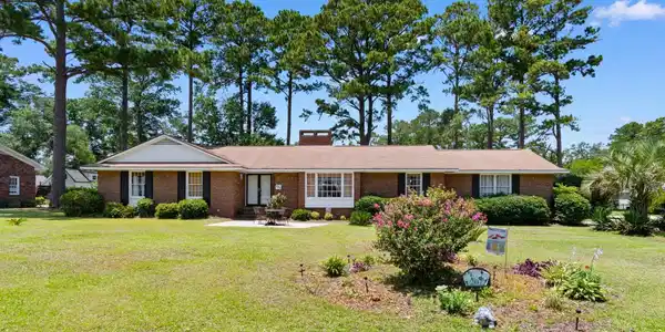 207 Green Lake Dr.
