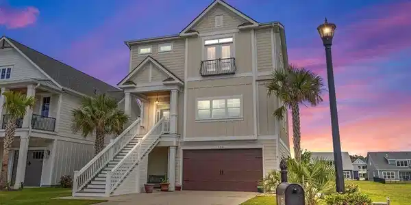 350 Harbour View Dr.