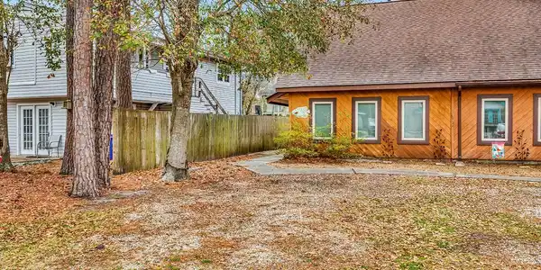 724 Juniper Dr.