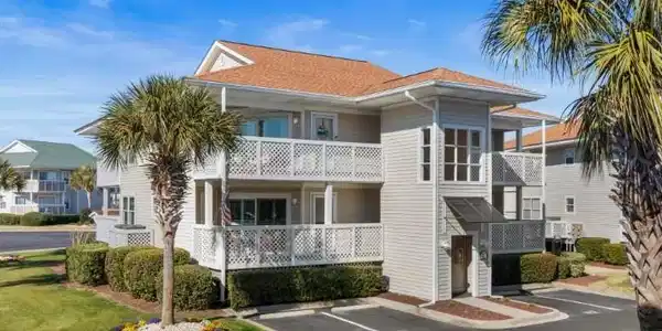 300 Shorehaven Dr.