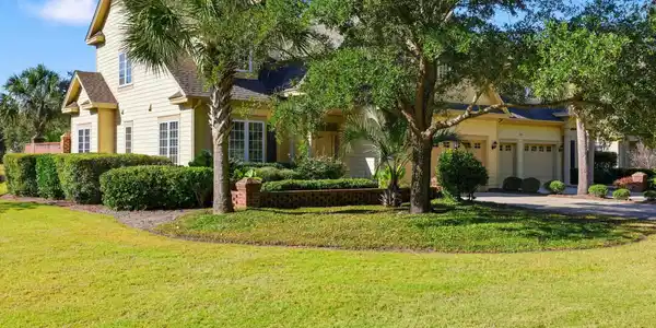 253 Huntington Lake Circle