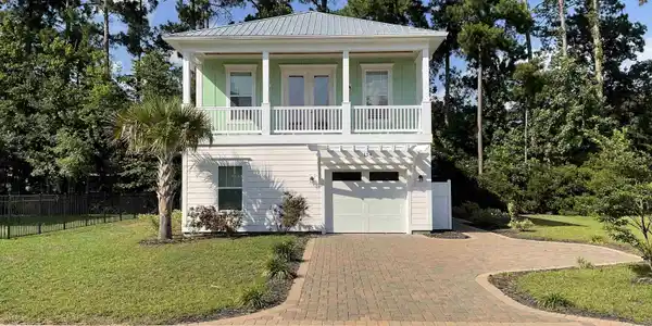 154 McIlroy Ct.