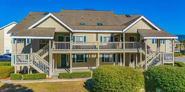 1870 Auburn Ln.