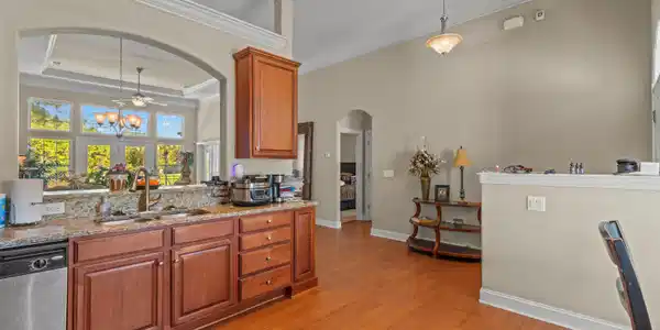 Image 4 Image 4