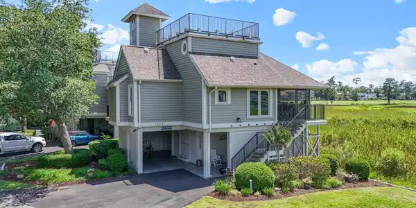 1663 Harbor Dr.