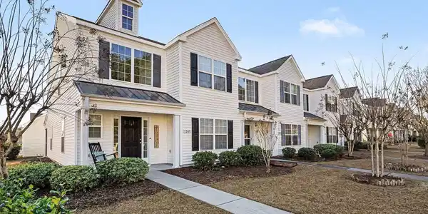 1305 Harvester Circle