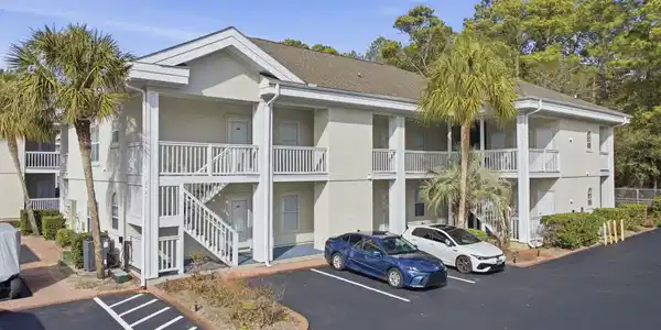 370 Lands End Blvd.