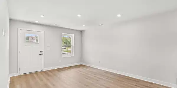 Image 4 Image 4