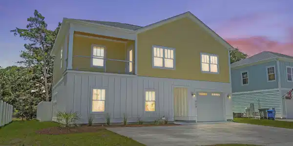 713 9th Ave. S