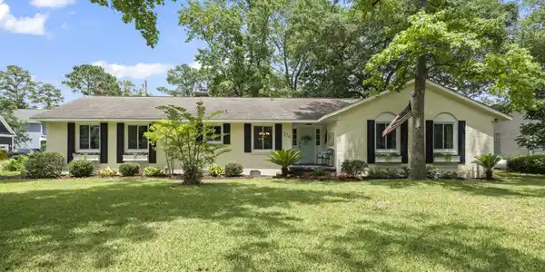 520 13th Ave. N