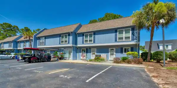 832 Villa Dr.