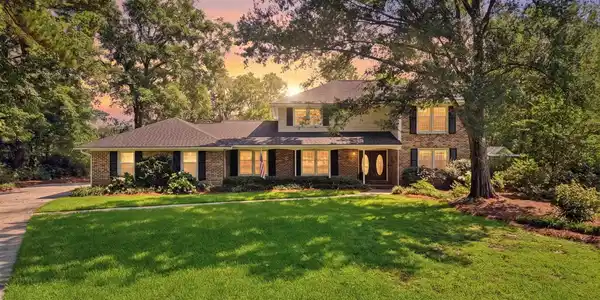 1930 Kate Ln.