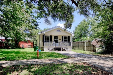 1028 Duke St.