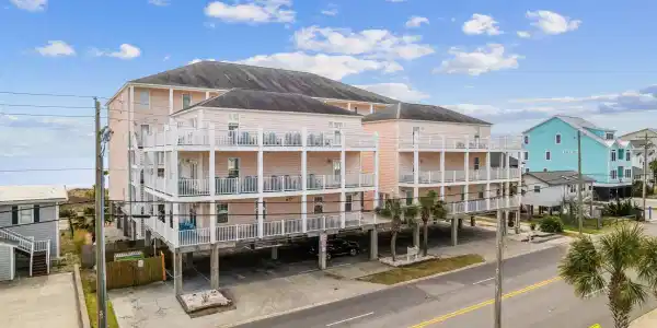 817 S Ocean Blvd.