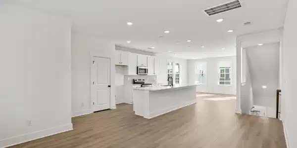 Image 4 Image 4