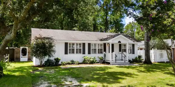 727 5th Ave. S