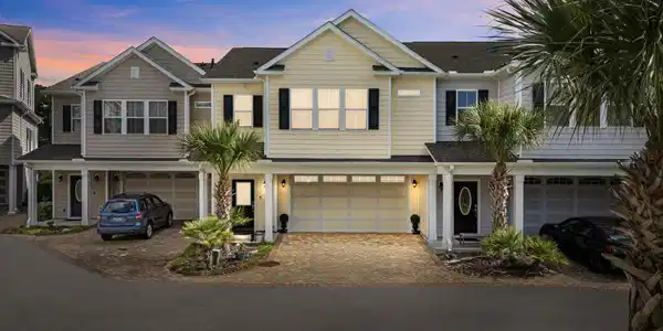 1913 Enclave Ln.