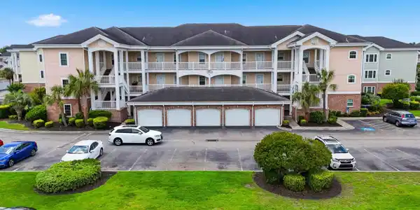 4864 Carnation Circle