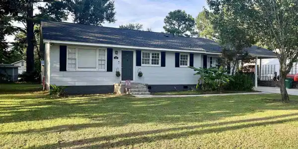 412 Olive St.