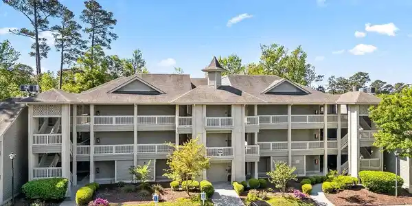 1551 Spinnaker Dr.