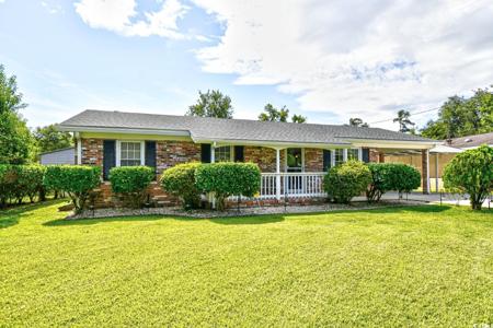 1007 Scott Dr.