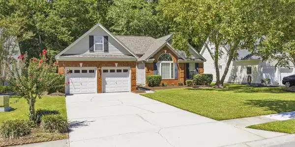 4008 Edenborough Dr.