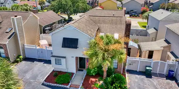 Image 3: Aerial view of residential area Image 3: Aerial view of residential area