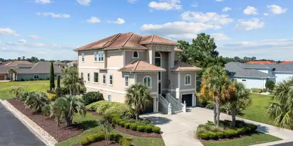 294 Avenue of the Palms