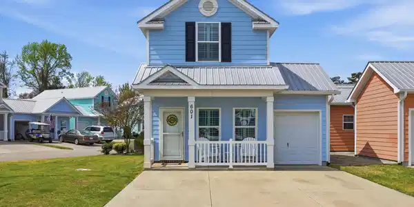 601 Wave Rider Ln.