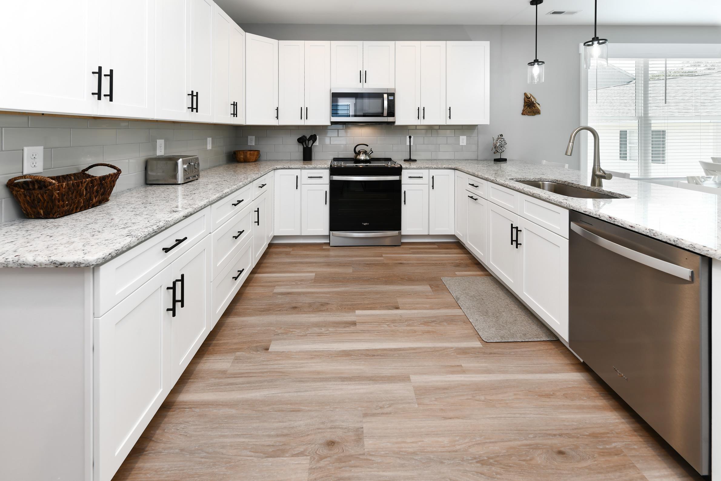 Image 2: Kitchen featuring appliances with stainless steel Image 2: Kitchen featuring appliances with stainless steel