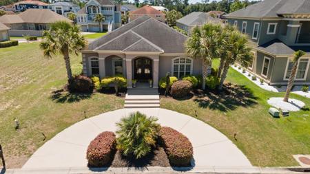 809 Bluffview Dr.
