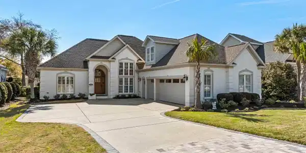 805 East Coast Ln.